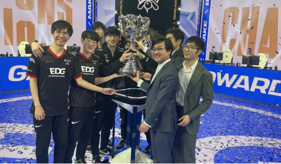 观众们对空 观众们对空