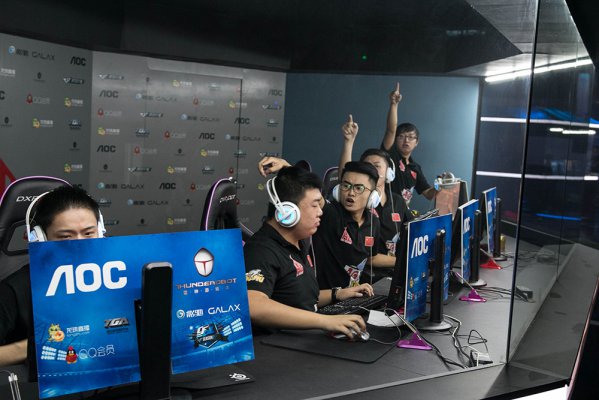 系的崛起与 系的崛起与