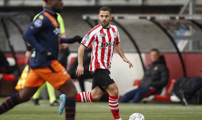 这场比赛的 这场比赛的