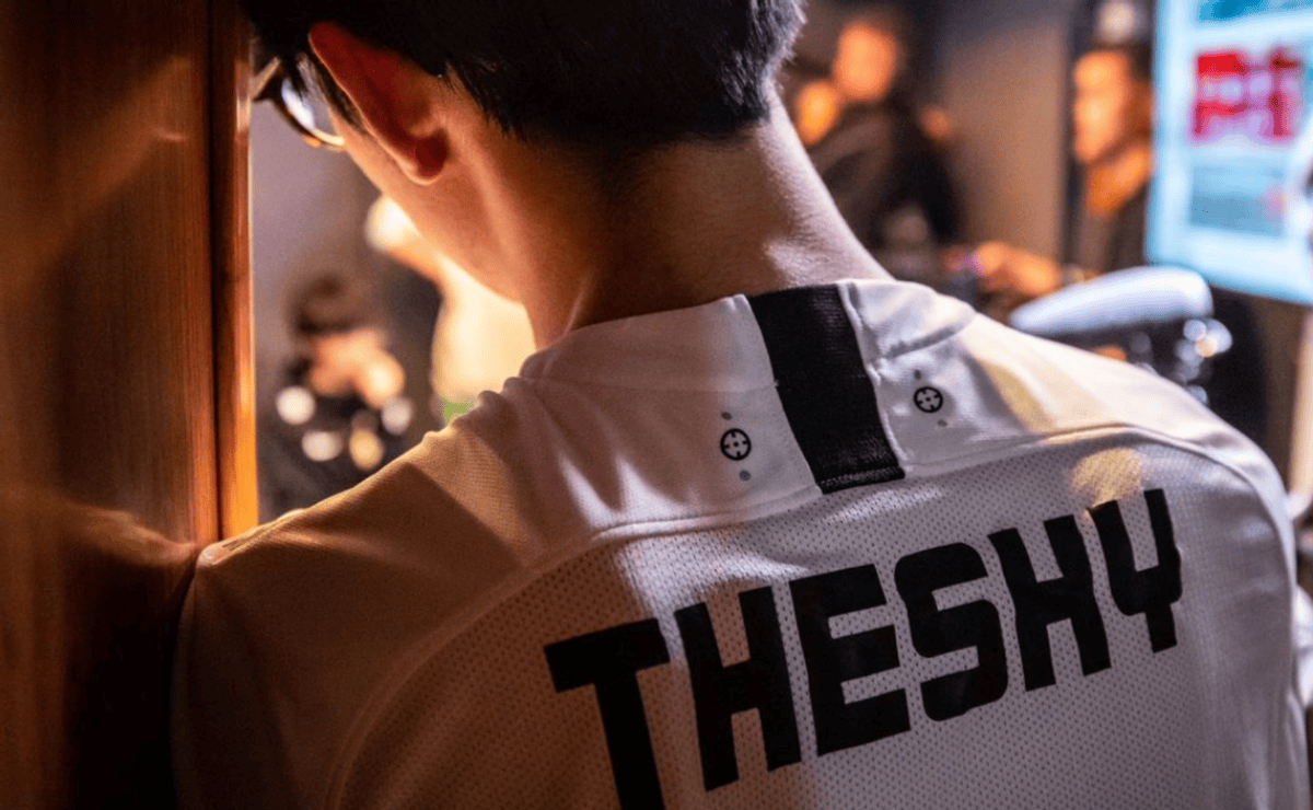 地处热带 地处热带