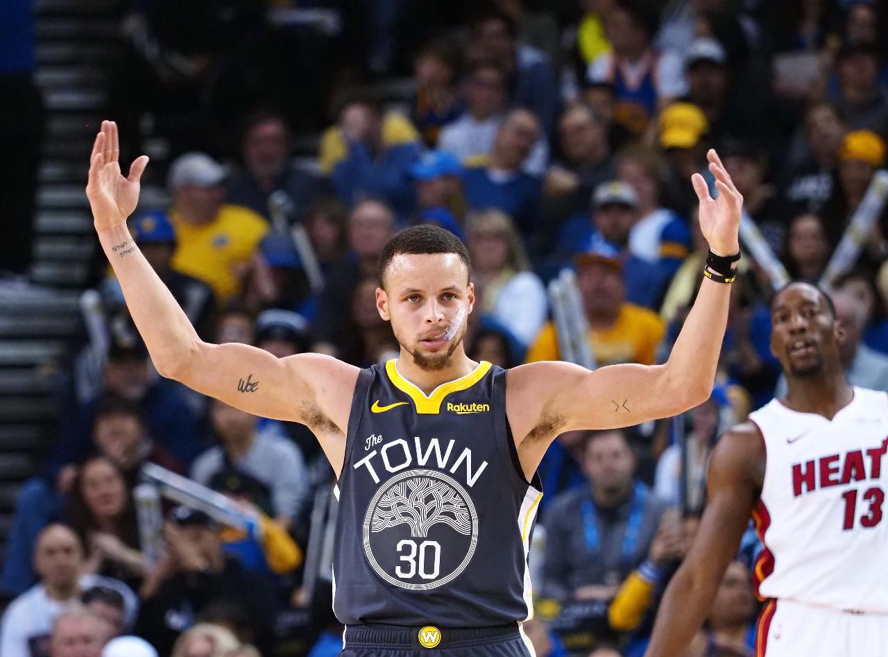 把比赛牢牢 把比赛牢牢