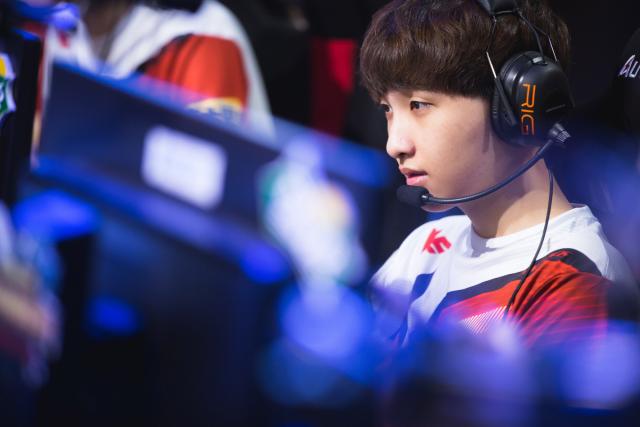 挥建设性作 挥建设性作